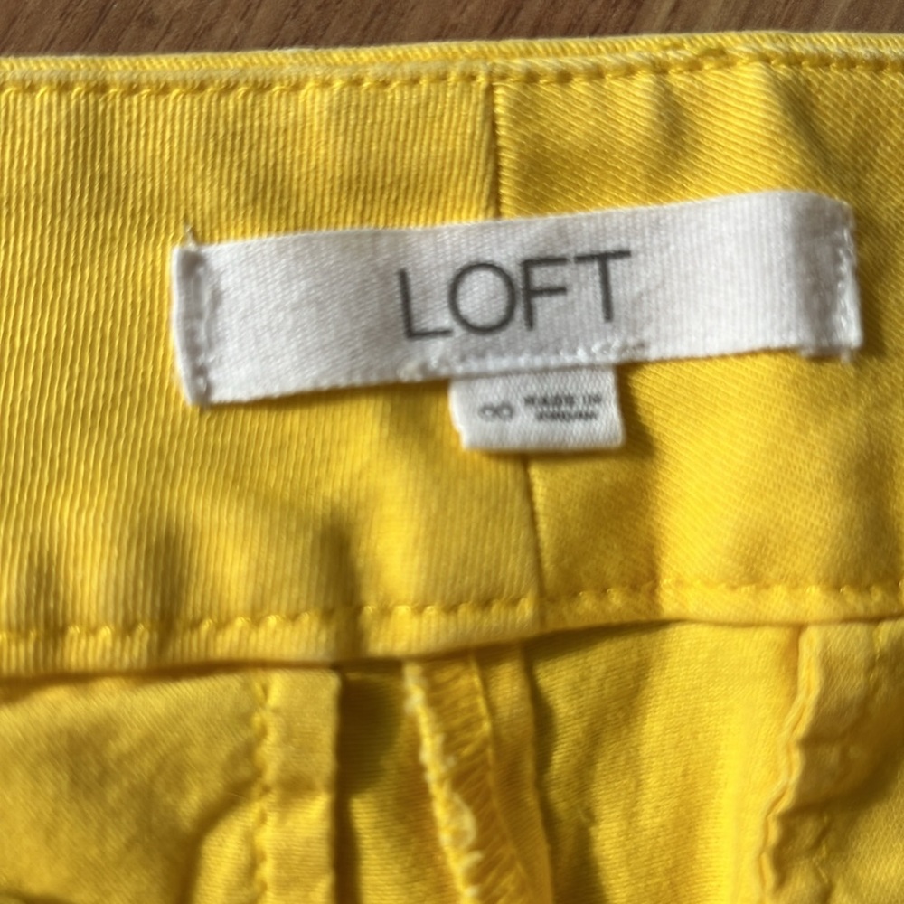 LOFT Riviera Short 3” Inseam - Picture 3 of 4